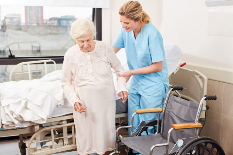 What Can Families Expect from 24-hour Home Care?